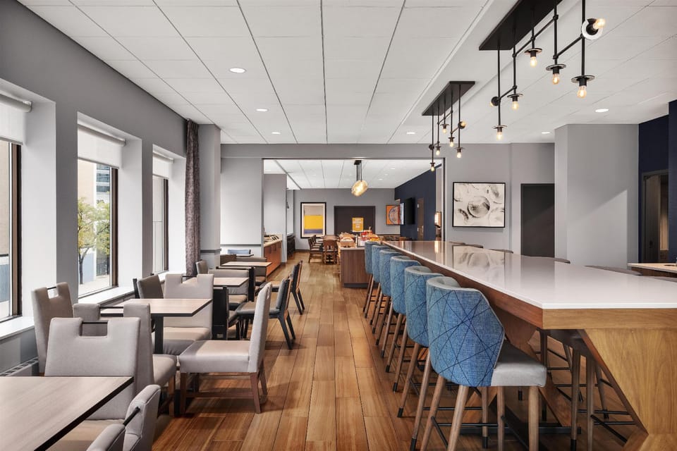 Hampton Inn & Suites Chicago-Downtown Hotel in River North