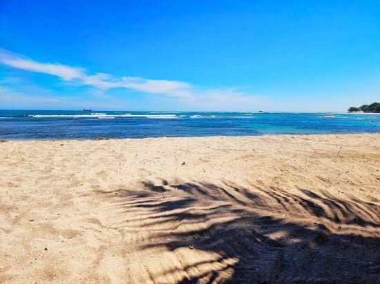 Costambar Ocean Breeze - Beachfront Apartment with Pool Hotel in Puerto Plata