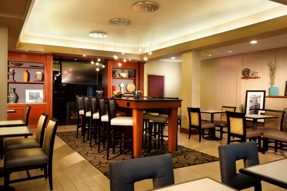 Hampton Inn Woodbridge Hotel in Woodbridge Township