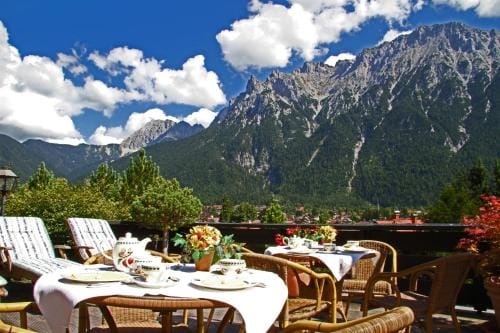 Landhaus Sonnenbichl Mittenwald Hotel in Mittenwald