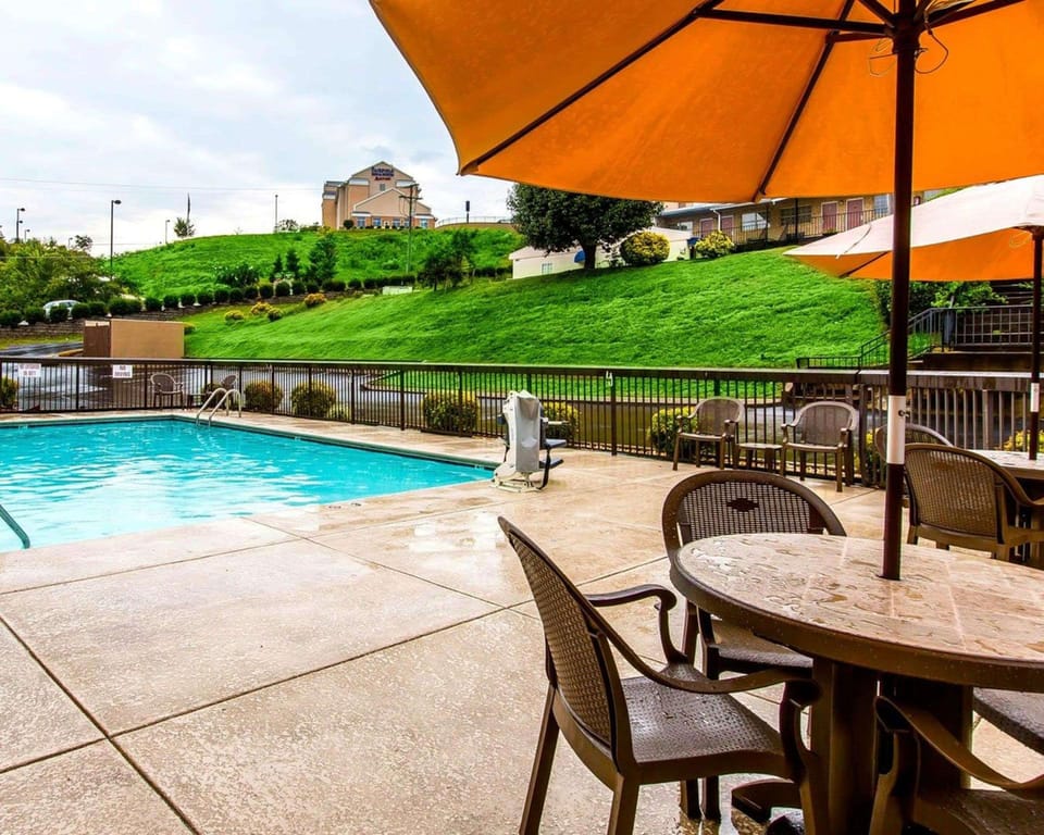 Clarion Inn near Lookout Mountain Hotel in Chattanooga