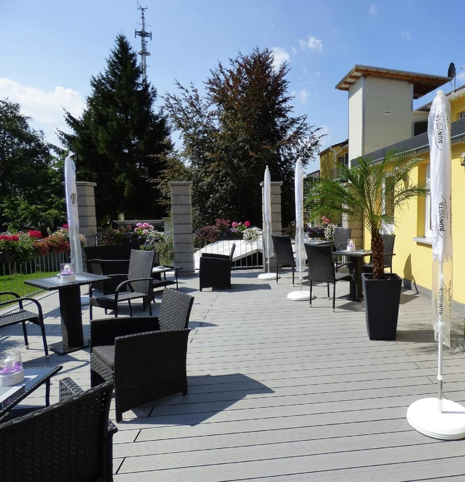 Apado-Hotel garni Hotel in Saarland, 66, Germany