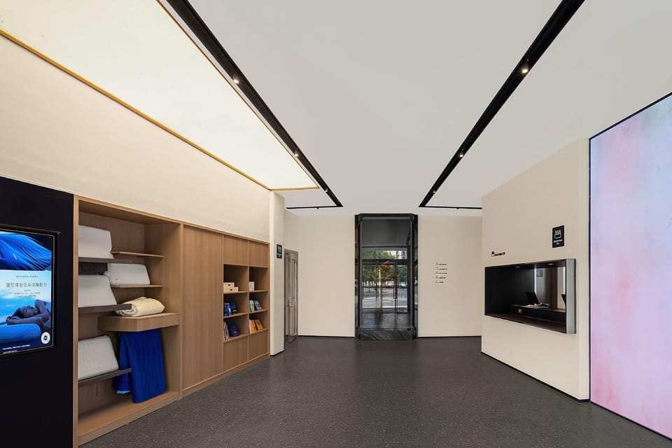Atour Light Hotel Zhuji Binjiang North Road Sports Park Hotel in Hangzhou