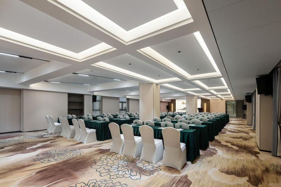 Atour Hotel Beihai High-speed Railway Station Southwest Avenue Hotel in China