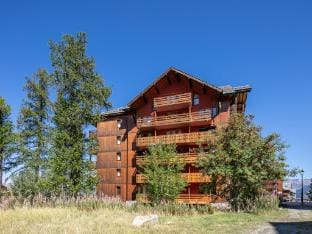 Vega N°501 - 2P5 in Risoul Hotel in Piedmont