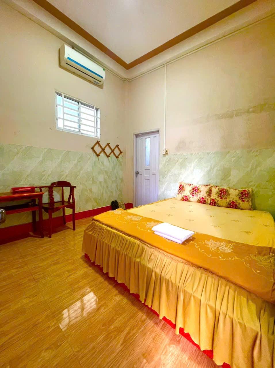 NHÀ NGHỈ LÊ DINH Hotel in Vietnam