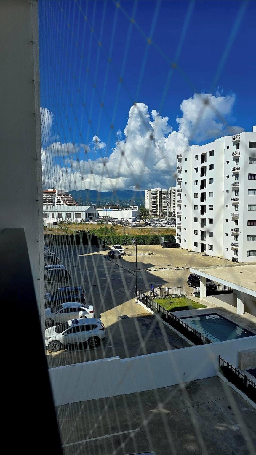 2Br 2BA • Backup Power • AC • WiFi • Gym • 24h Security • Ideal for Long Stays Hotel in Santiago de los Caballeros