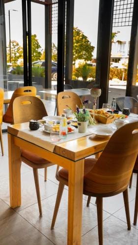 Ava Hotel Prishtina Hotel in Serbia