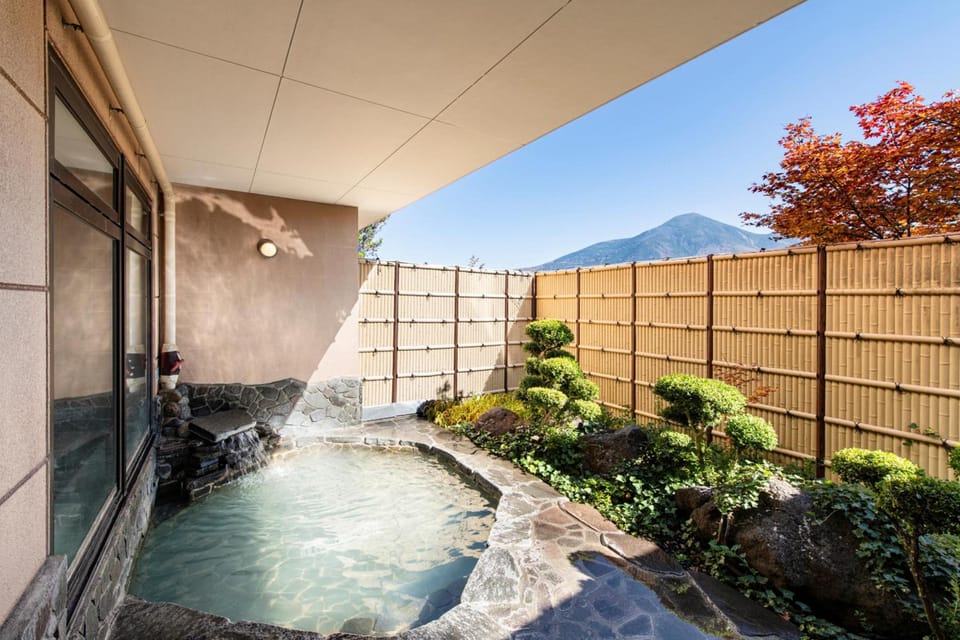 Open air bath