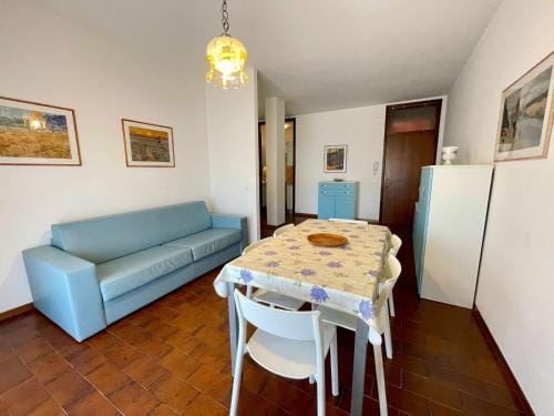 Spacious apartment for six guests Hotel in Porto Santa Margherita