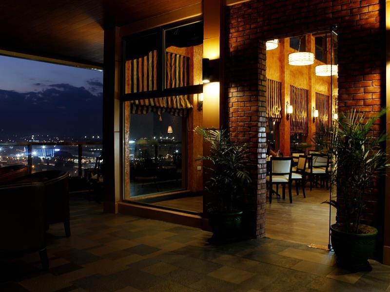 Central Park Tower Resort Hotel in Angeles