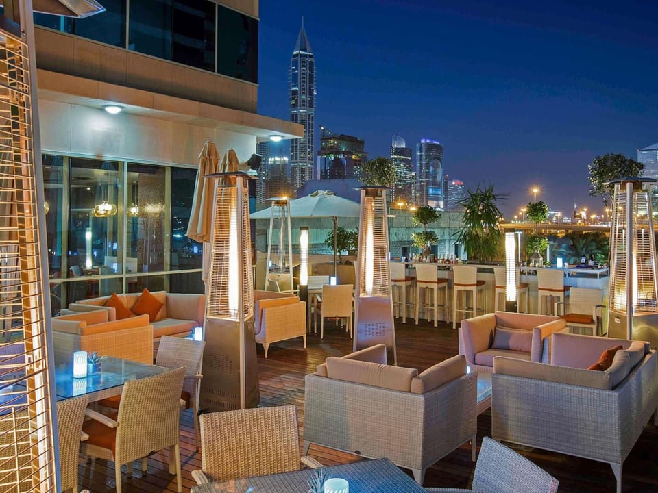Bar/lounge