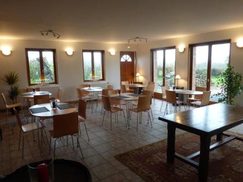Hotel Les Charmilles de Mormal Hotel in Hauts-de-France