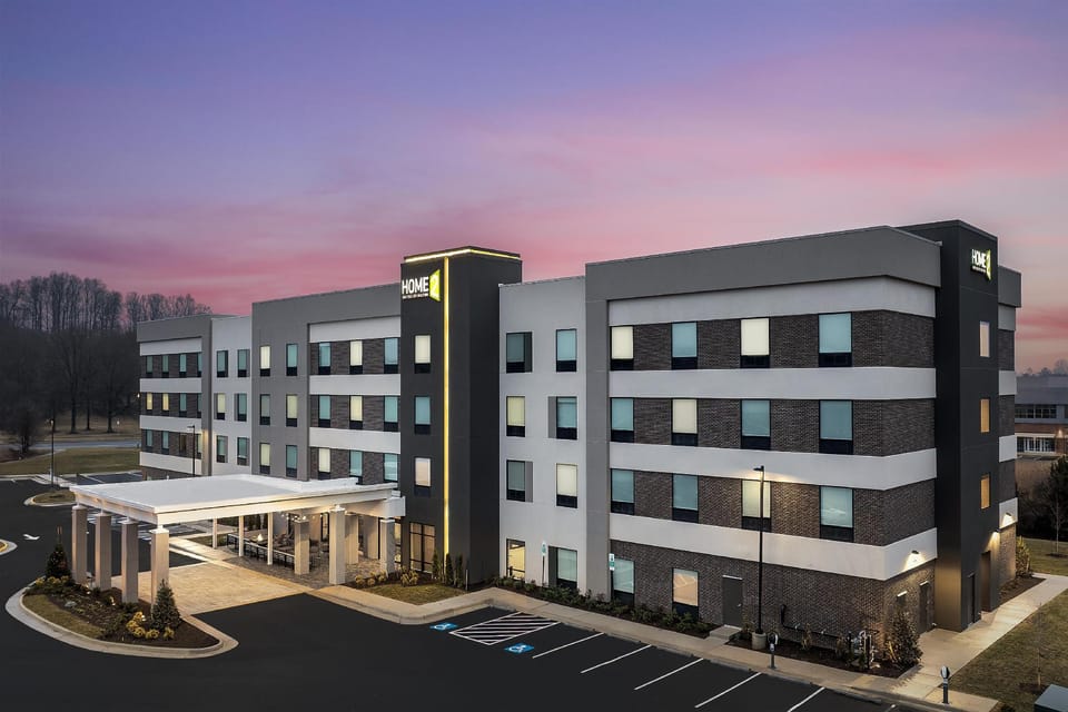 Home2 Suites by Hilton Ashburn, VA Hotel in Ashburn