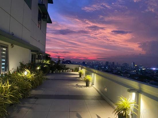 The Olive Place Apartment hotel in Mandaluyong