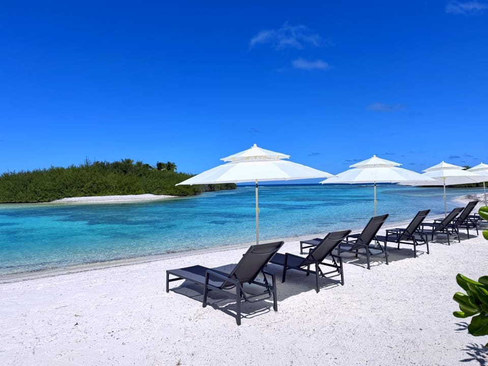 Manta Beach Retreat Hotel in Maldives