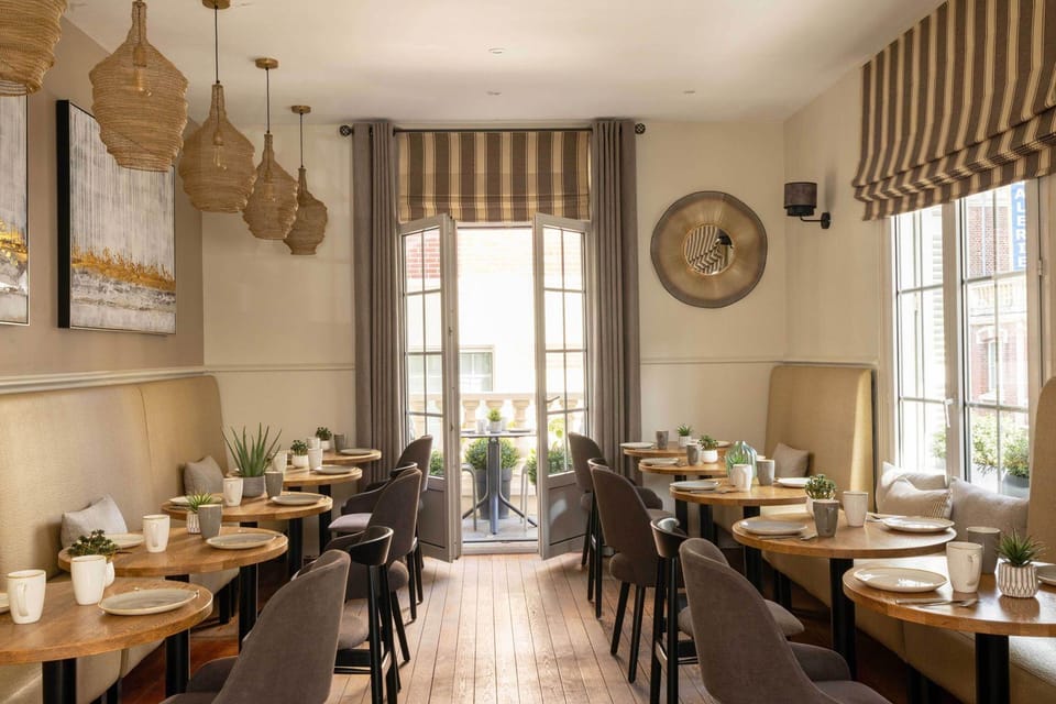 Villa Lea, l'ecrin du Fer a Cheval Apartment hotel in Deauville