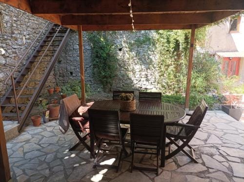 l'Oppidum Hotel in Provence-Alpes-Côte d'Azur