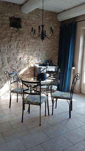 La petite maison de l'Isle Hotel in L'Isle-sur-la-Sorgue