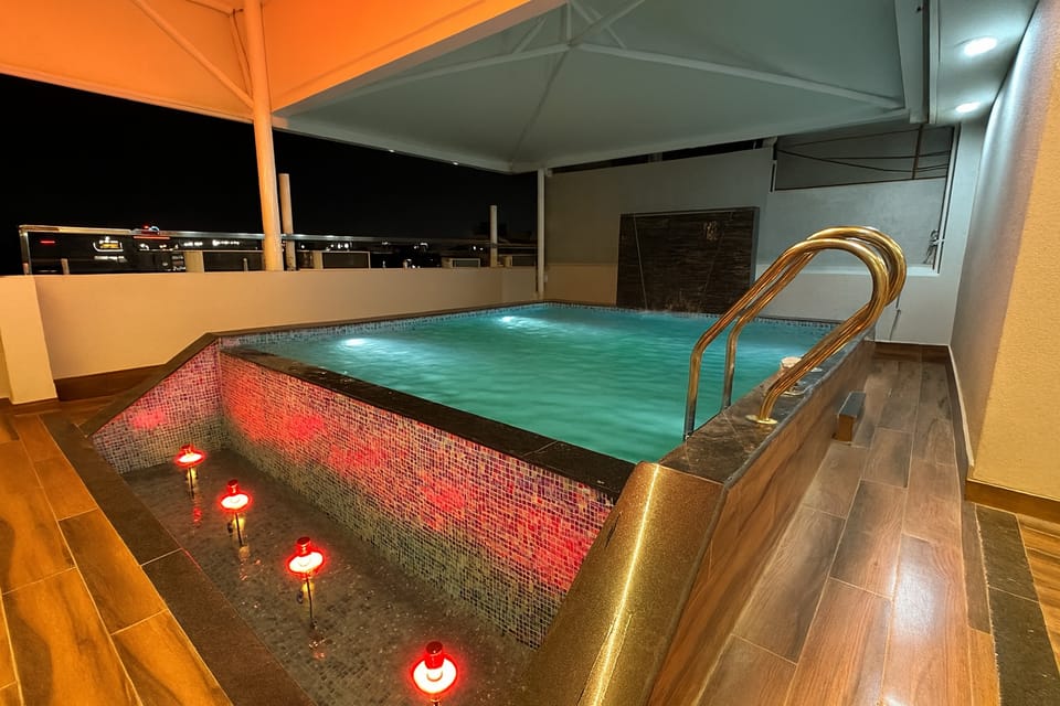 Hotel Benchmark Prime Hotel in India