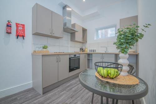 North Cross Stays Hotel in Gosport