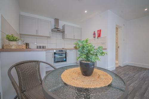 North Cross Stays Hotel in Gosport