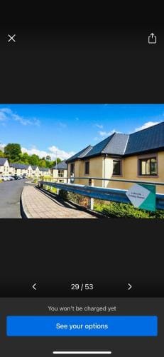 Kincora Harbour Townhouse Hotel in County Clare