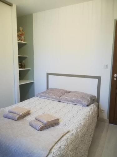 Chambre pour 2 personnes Hotel in Auvergne-Rhône-Alpes