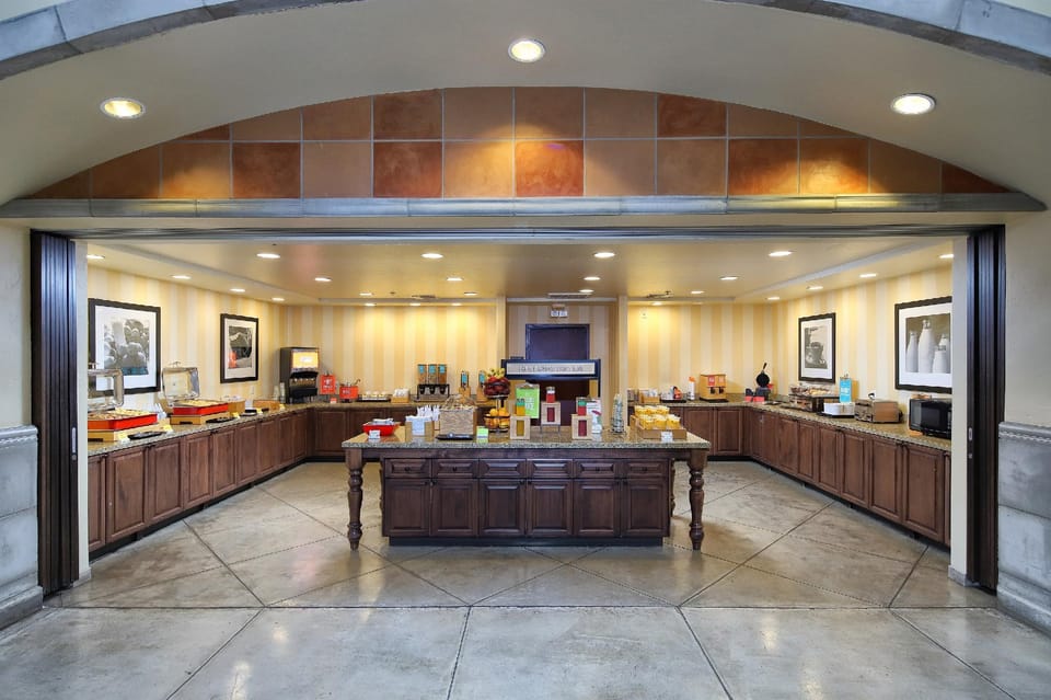 Hampton Inn & Suites Tucson-Mall Hotel in Casas Adobes
