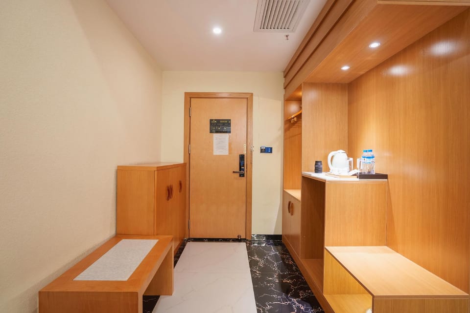 Qingjiang Hotel Hotel in China