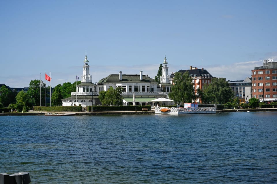 Sanders Lake - Pleasant 2-bdr Apt in City Center Hotel in Copenhagen