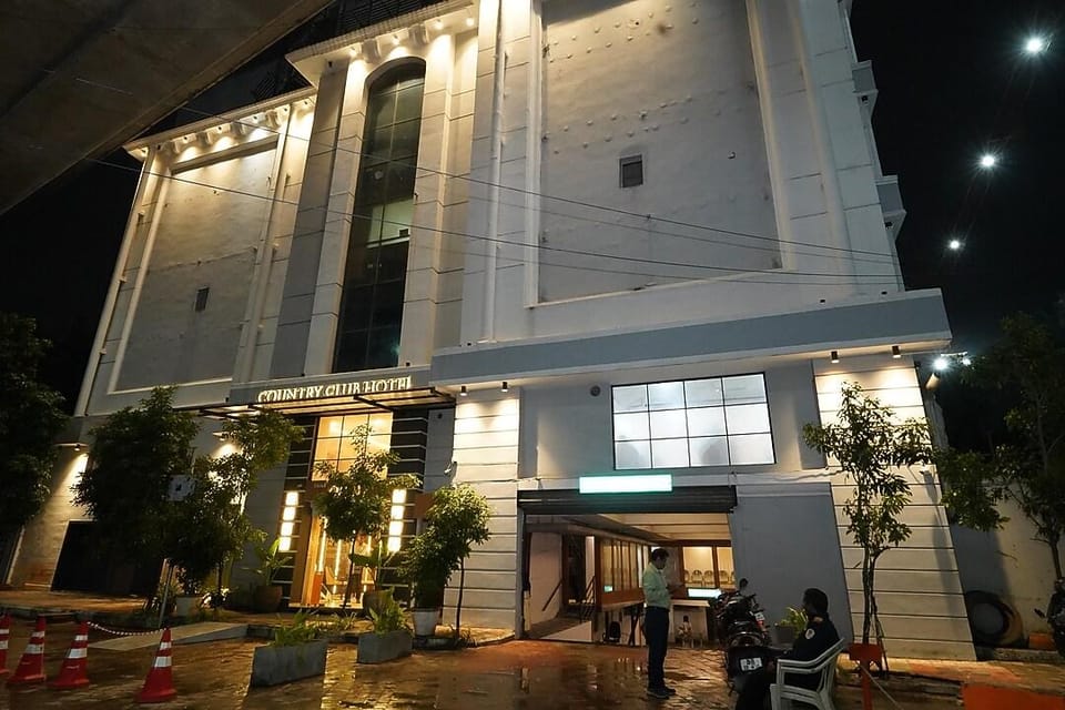 Hotel Okati Begumpet Hotel in Hyderabad