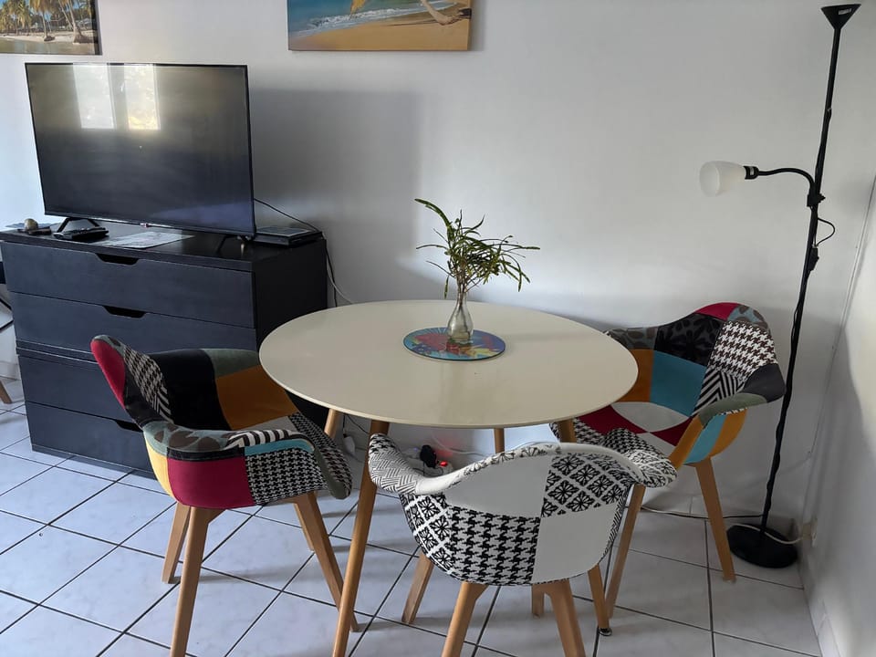Le Colibri et le Frangipanier  Inn in La Trinité