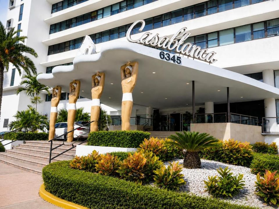 Casablanca Residences Miami Beach Apartment hotel in Miami Beach