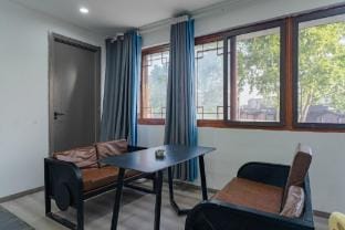 Night Curtain Script Society Youth Hostel Hotel in Nanjing