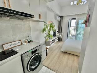 Muzi's Homestay (Changzhou Dinosaur Park Branch) Hotel in Suzhou