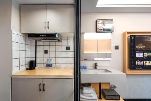 Hangzhou Yilan Hotel (Xiasha University Town Gaosha Road Subway Station) Hotel in Hangzhou