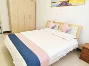 Crystal Homestay Hotel (Hedong Branch) Hotel in Jiangsu