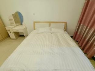 Crystal Homestay Hotel (Hedong Branch) Hotel in Jiangsu
