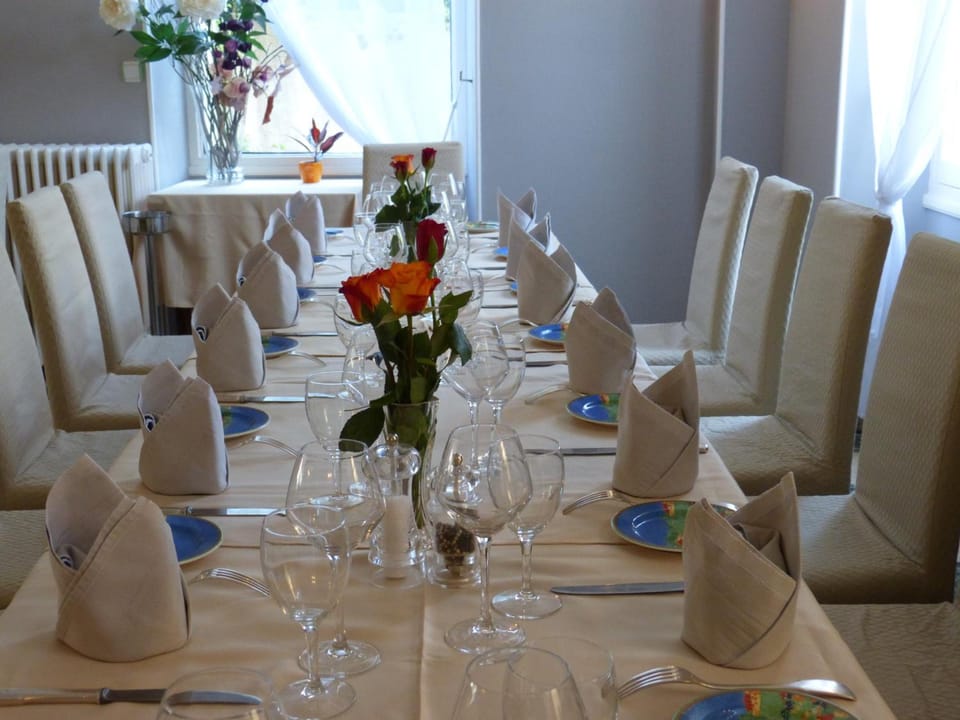 Hotel Restaurant "Le Relais" Hotel in Centre-Val de Loire