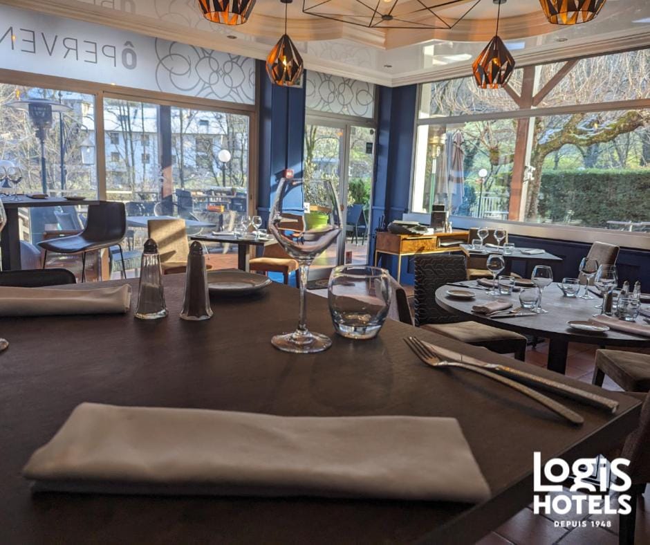 Hotel Spa & Restaurant O Pervenches Hotel in Chambery