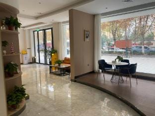 Super God E-sports Hotel (Hongmei Valley) Hotel in Jiangsu