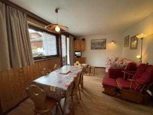 RESSE in La Clusaz with 2 bedrooms and 1 bathrooms Hotel in La Clusaz