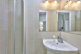 Modern flat 5min parc des Princes -15min Trocadéro Hotel in Paris