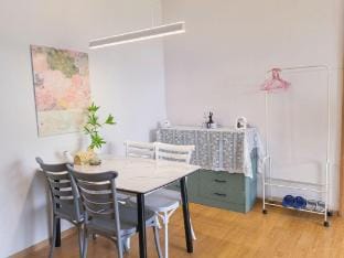 Qinghe Cinema Homestay Apartment (High-Speed Rail South Station Branch) Hotel in Shanghai