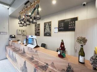 Graduation Season Youth Job-Seeker Apartment (North Tibet Road Metro Station Branch) Hotel in Shanghai