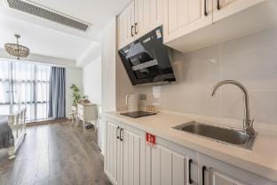 Qianhe·Projection Self-Service Apartment (Wulin Square Branch) Hotel in Hangzhou