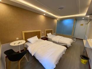 Lanquan Hotel (Lanling Kaiyuan International Mall Branch) Hotel in Jiangsu