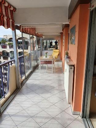 bedroom apartment in a secure residence in Mandelieu with a shared pool and close to the center - 23 Hotel in Mandelieu-La Napoule