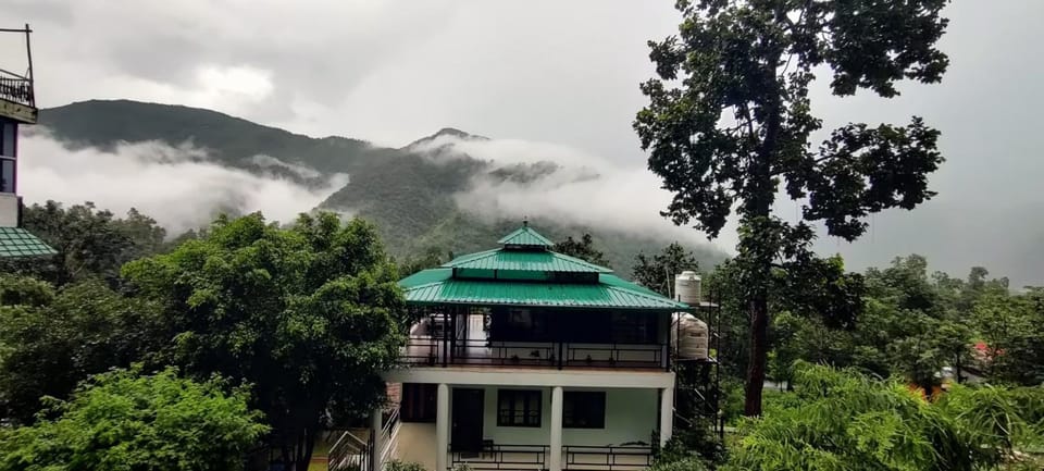 Cloud Heaven villa  Resort in Dehradun